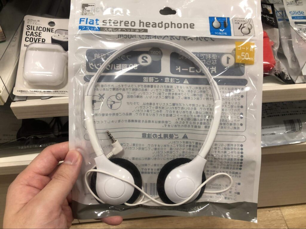セリア イヤホン